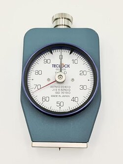 เครื่องวัดความแข็งยาง TECLOCK GS-720G Durometer