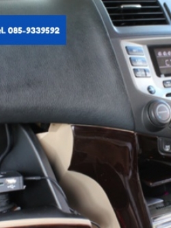 ใน G7 2006 ของคุณนิดครับ ติดรุ่น iPod / iPhone + Bluetooth Pair กับ Blackberry คุยโทรศัพท์ออกลำโพงรถเจ้าของ Happy สุดๆ