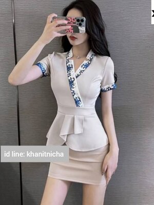 ชุดฟอร์มพนักงานสีครีม สีฟ้า ชุดคลินิกความงาม ชุดพนักงานต้อนรับ ชุดพนักงานขาย