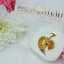 จี้ใบไม้รูปหัวใจ พลอยบุษราคัม คาดด้วย Pink Sapphire