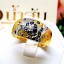 แหวนพลอยไพลิน Blue Sapphire ทรงดอกไม้ลายไทย บนตัวเรือนทองแท้ทั้งตัวเรือน
